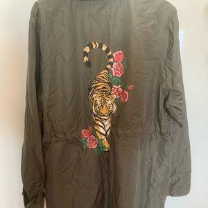 NWT LIGHTWEIGHT MAC JACKET / RAINCOAT